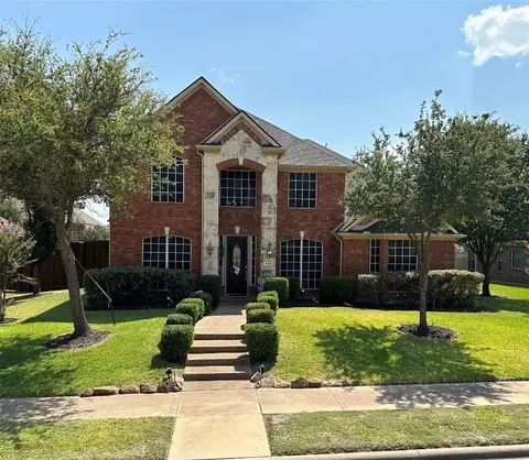 916 Ginger Trl, Desoto, TX 75115