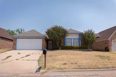 733 Chanticleers Ln, Abilene, TX 79602