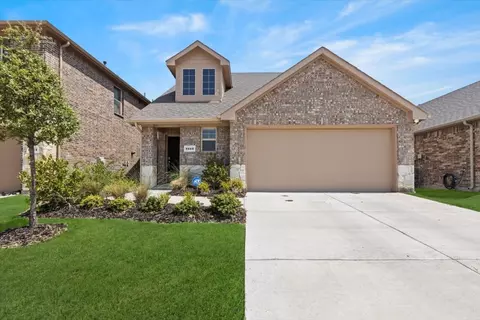 2142 Hobby Dr, Forney, TX 75126