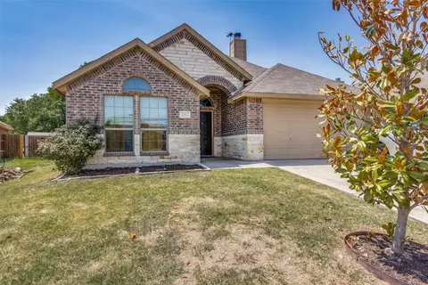 2262 Red Chute Dr, Dallas, TX 75253