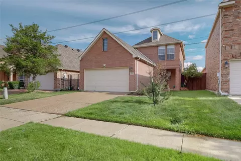 527 Poplar Ln, Irving, TX 75063