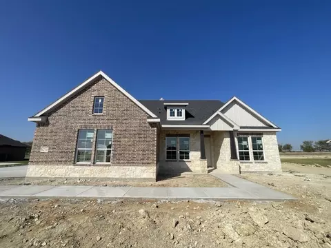 4216 Sanger Meadow Dr, Sanger, TX 76266