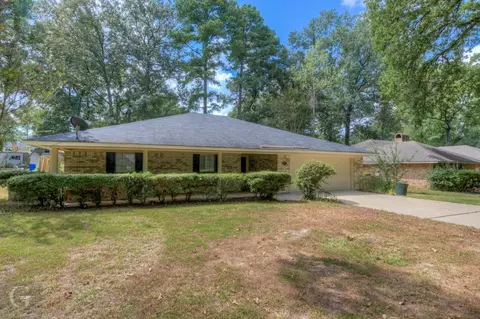 5059 Town North Dr, Shreveport, LA 71107