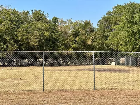 Lot 2r2 Del Drive, Denton, TX 76207