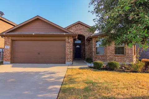 2617 Clarks Mill Ln, Fort Worth, TX 76123