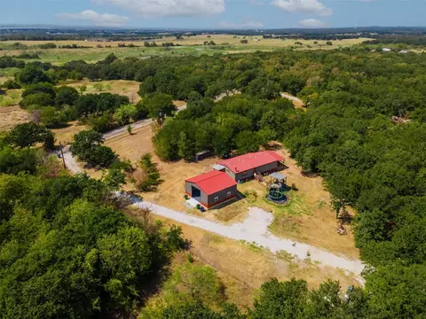 13585 Fairview Rd, Valley View, TX 76272
