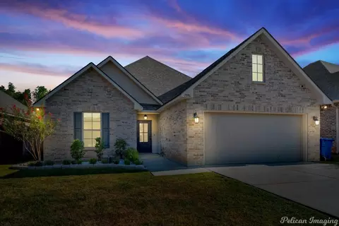 1596 Riverview Ln, Shreveport, LA 71104