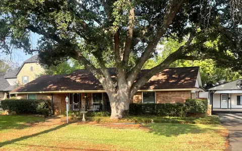 6115 Calender Rd, Arlington, TX 76001