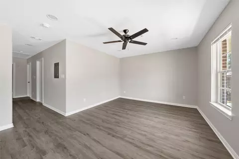 1537 Mckenzie Ave, Waco, TX 76708 photo 3