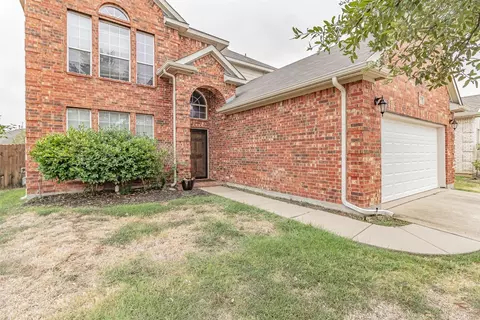 2152 Carlotta Dr, Fort Worth, TX 76177