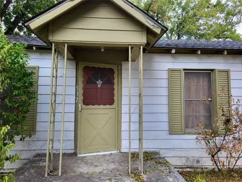512 Nomas St, Dallas, TX 75212