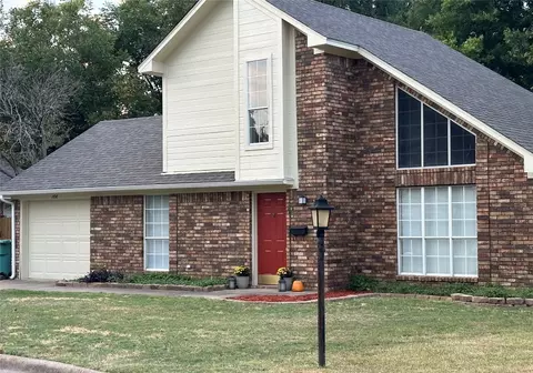 108 N Travis Ct, Sherman, TX 75092