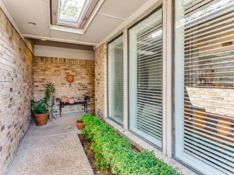 833 Havenwood Ln S, Fort Worth, TX 76112