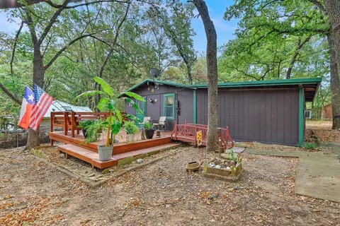 408 Preston Shores Dr, Pottsboro, TX 75076