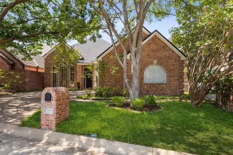 5631 Preston Fairways Dr, Dallas, TX 75252