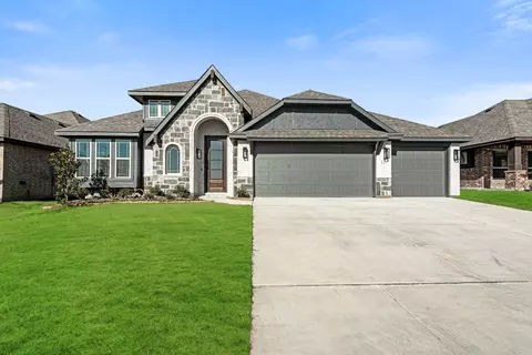 117 Sycamore St, Balch Springs, TX 75181