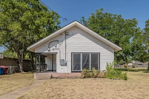 213 Windom St, Farmersville, TX 75442