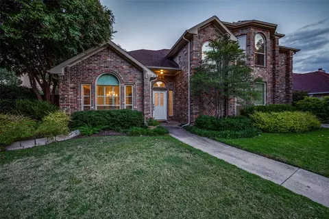 6114 Hawkeye Rd, Rowlett, TX 75089
