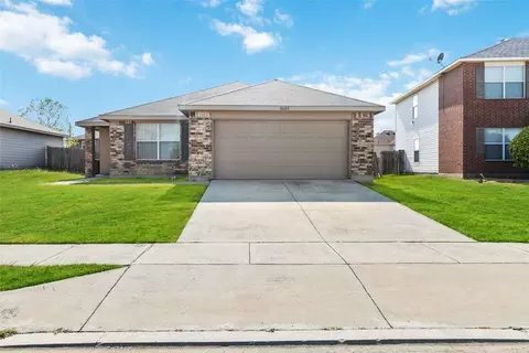 8620 Balwood Dr, Fort Worth, TX 76134