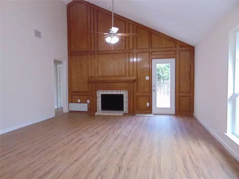 2549 Montclair Ln, Mesquite, TX 75150
