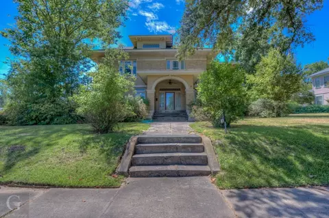 801 Robinson Pl, Shreveport, LA 71104