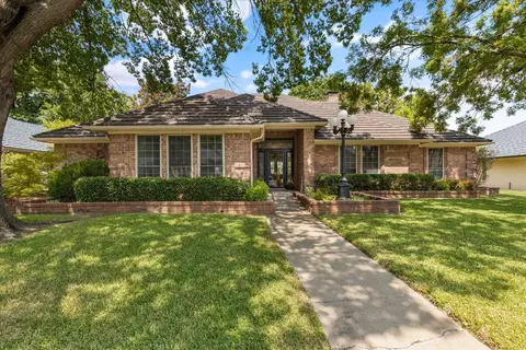 7203 Lake Mead Blvd, Arlington, TX 76016