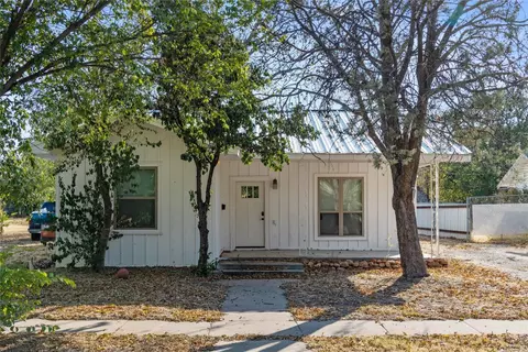 1807 2nd St, Brownwood, TX 76801