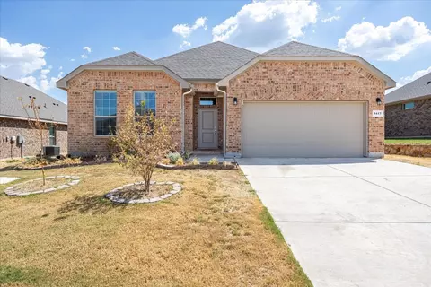 1417 Seabiscuit Dr, Granbury, TX 76049