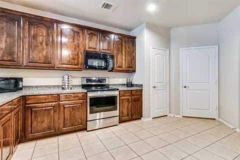 2162 Callahan Dr, Forney, TX 75126 photo 11