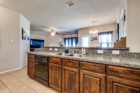 2162 Callahan Dr, Forney, TX 75126 photo 12