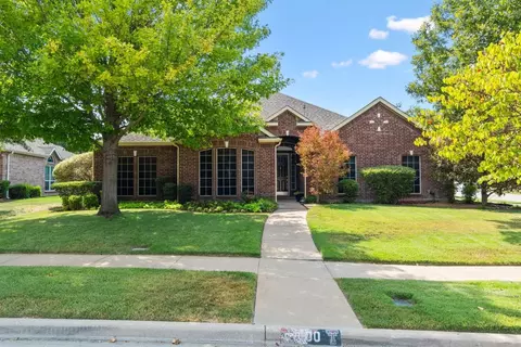 100 Pinedale Dr, Mansfield, TX 76063