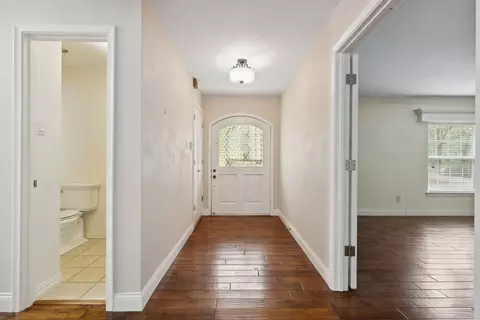 102 Oak Ln, Euless, TX 76039 photo 4
