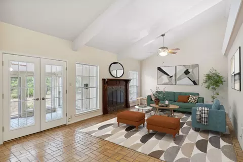 102 Oak Ln, Euless, TX 76039 photo 10