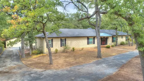 102 Oak Ln, Euless, TX 76039 photo 2