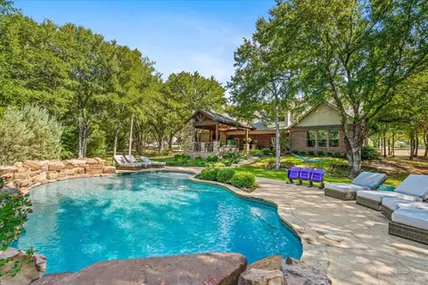 606 Winding Creek Dr, Weatherford, TX 76087