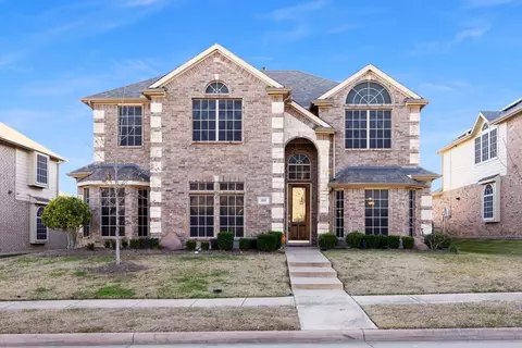 109 Gatehouse Dr, Red Oak, TX 75154