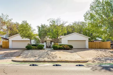 3215 Las Vegas Trl, Fort Worth, TX 76116