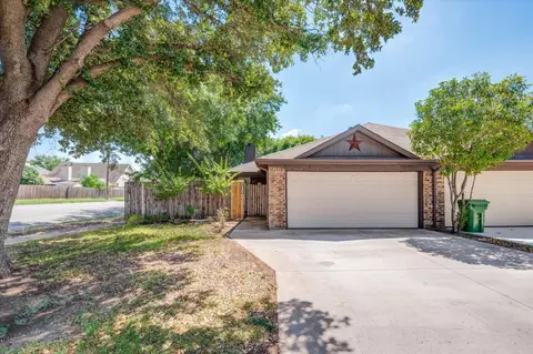 7530 April Ln, North Richland Hills, TX 76182