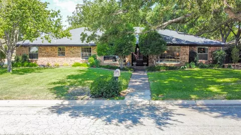 532 Northridge St, Denton, TX 76201