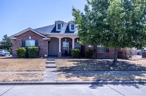 2203 Fair Weather Dr, Lancaster, TX 75146
