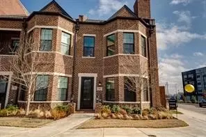 204 Crockett St, Roanoke, TX 76262
