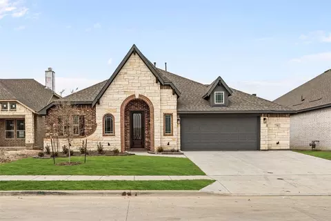 741 Hunter Trace Ln, Lavon, TX 75166