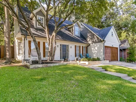 2157 Steeplewood Dr, Grapevine, TX 76051