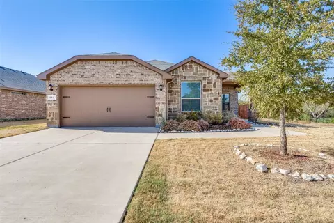 532 Vickie St, Crowley, TX 76036