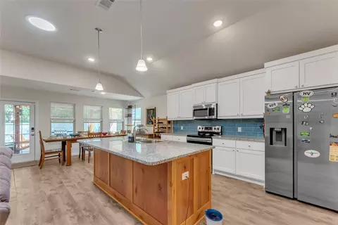 973 Sam St, Springtown, TX 76082 photo 3