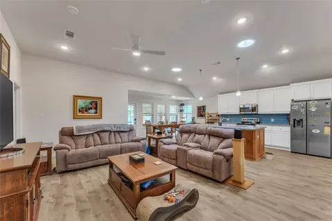 973 Sam St, Springtown, TX 76082 photo 10