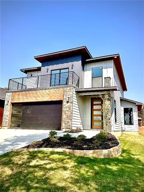 2705 Gooch St, Dallas, TX 75241
