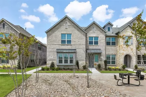 2725 Vista Park Ln, Lewisville, TX 75067
