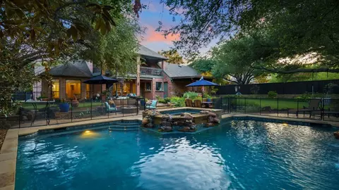 5521 Roberts Dr, Plano, TX 75093