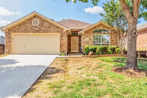 603 Douglas Dr, Mansfield, TX 76063